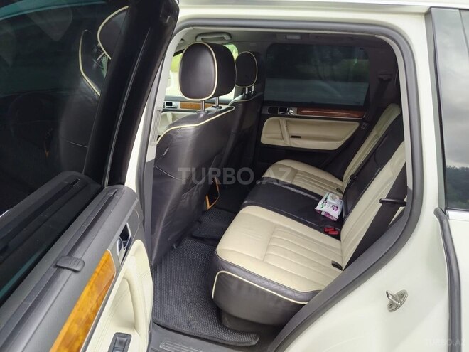 Volkswagen Touareg-6