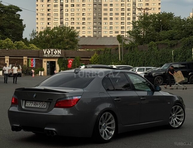BMW 530-12