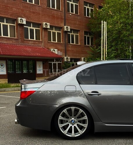 BMW 530-9