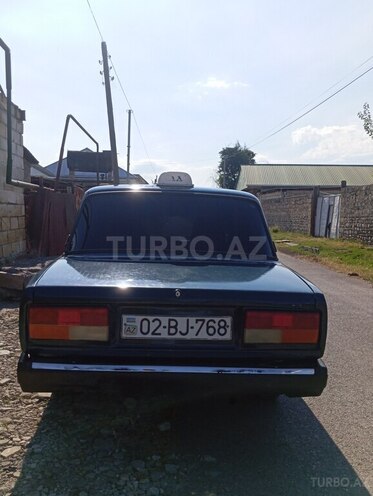LADA (VAZ) 2107-2