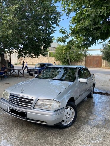 Mercedes C 180-1