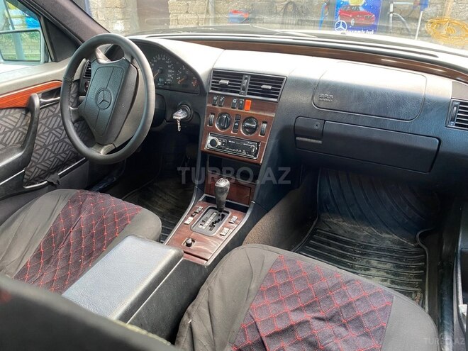 Mercedes C 180-9