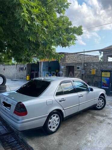 Mercedes C 180-4