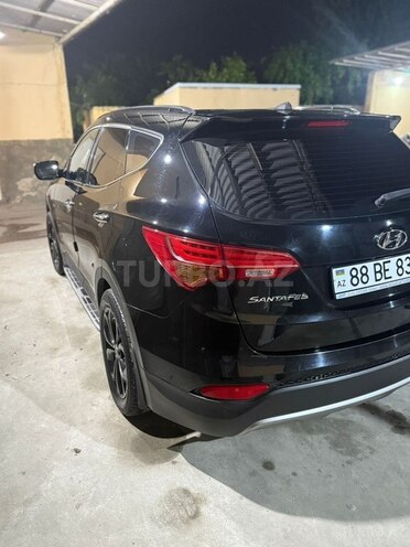 Hyundai Santa Fe-13