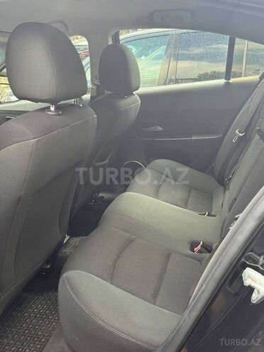 Chevrolet Cruze-9