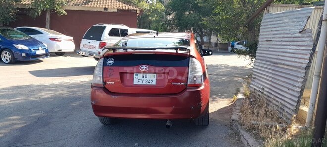 Toyota Prius-4