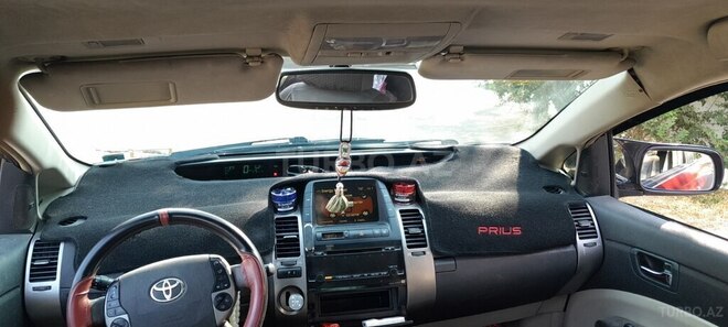 Toyota Prius-6