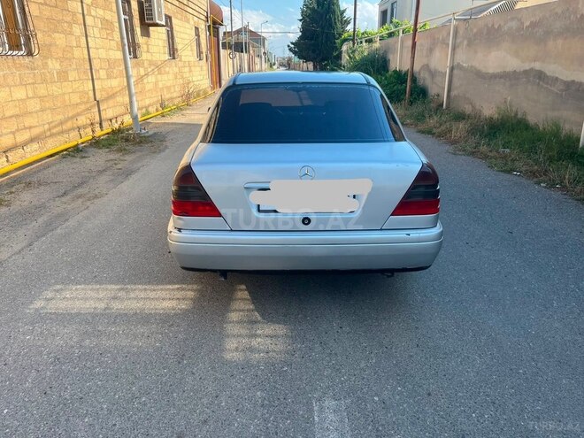 Mercedes C 180-6