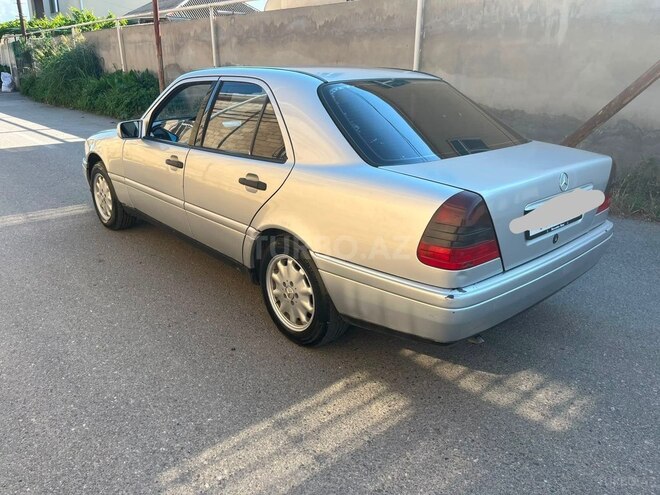 Mercedes C 180-4