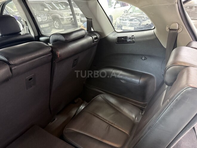 Hyundai Santa Fe-17