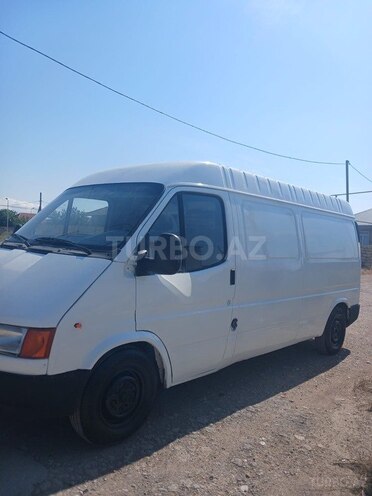 Ford Transit-2
