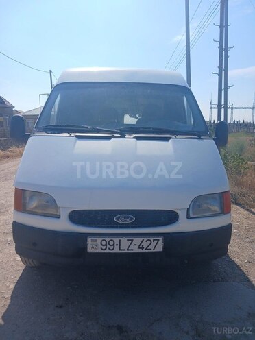 Ford Transit-1