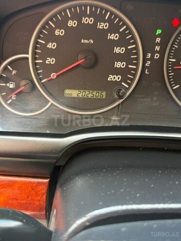 Toyota Land Cruiser Prado-13