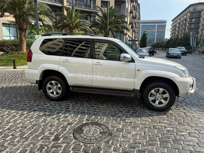 Toyota Land Cruiser Prado-10