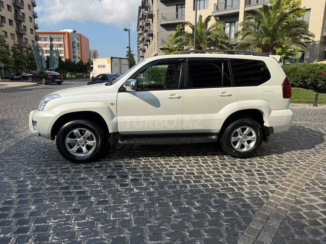 Toyota Land Cruiser Prado-8