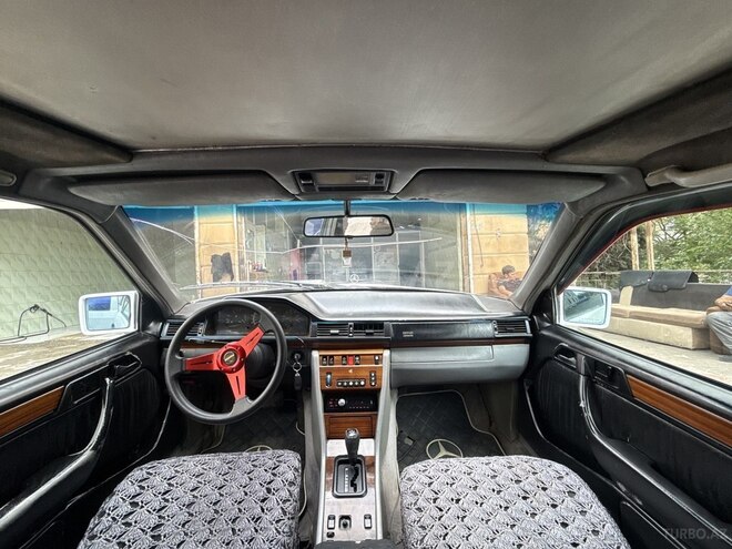 Mercedes E 250-2