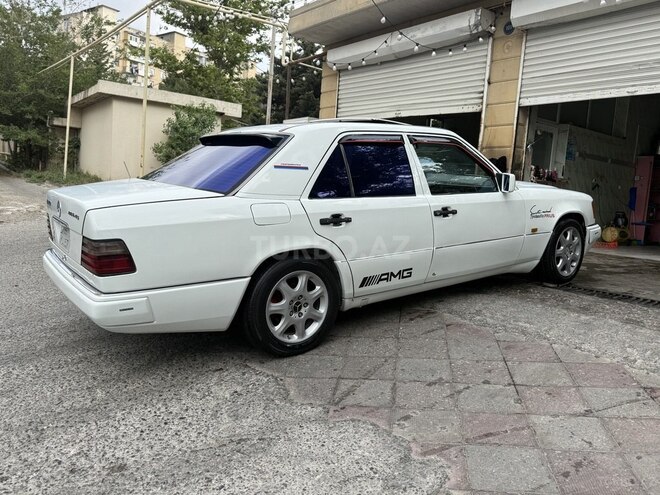 Mercedes E 250-7