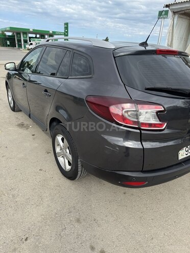 Renault Megane-5