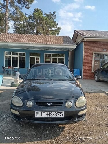 Kia Shuma-1