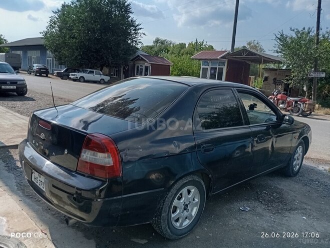 Kia Shuma-4