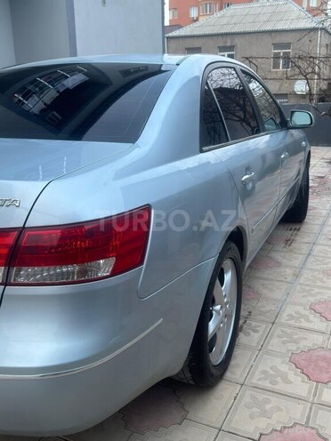 Hyundai Sonata-4