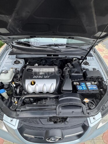 Hyundai Sonata-8