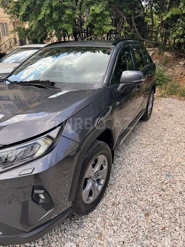 Toyota RAV4-3