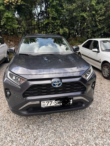 Toyota RAV4-1