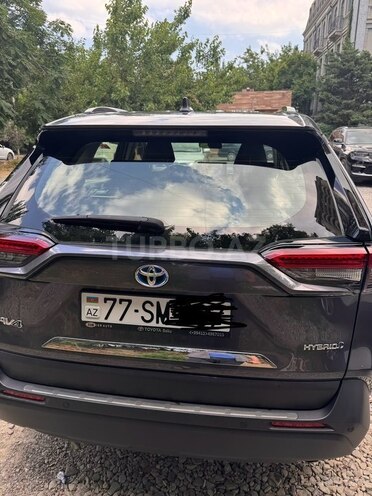 Toyota RAV4-7