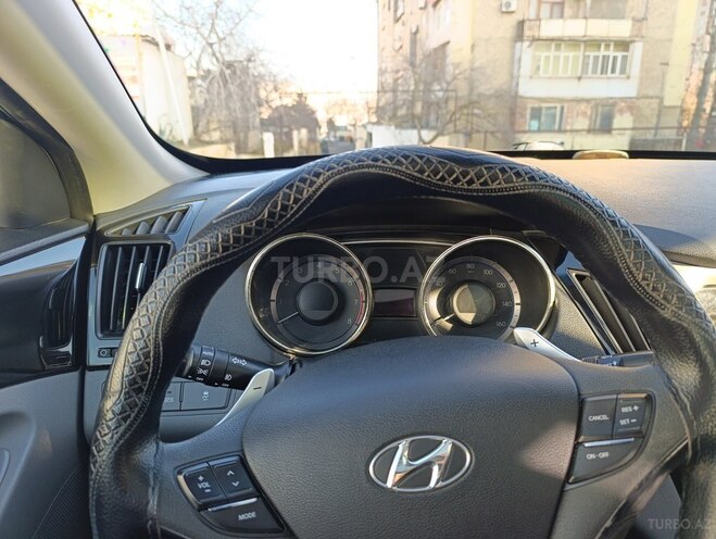 Hyundai Sonata-7