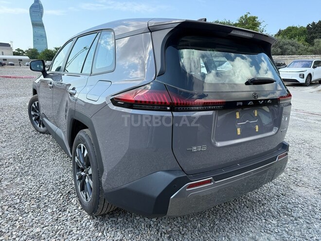 Toyota RAV4-10
