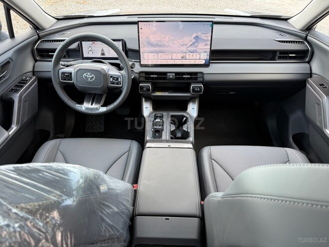 Toyota RAV4-27