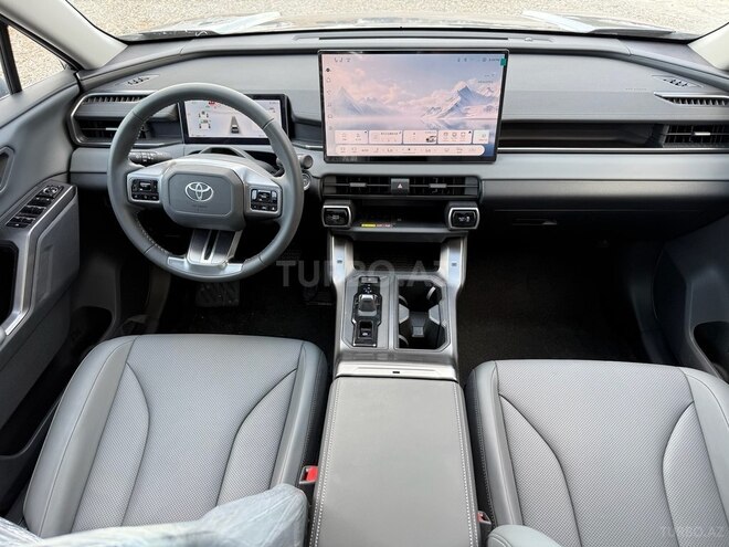 Toyota RAV4-28