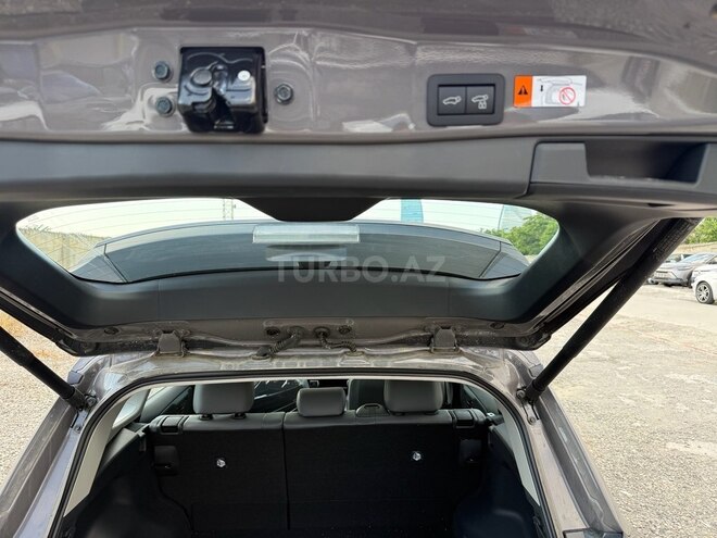 Toyota RAV4-30