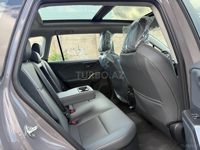 Toyota RAV4-29