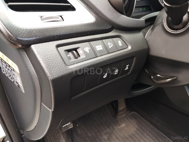 Hyundai Santa Fe-17
