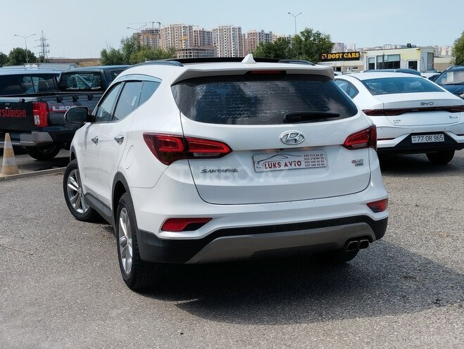 Hyundai Santa Fe-6