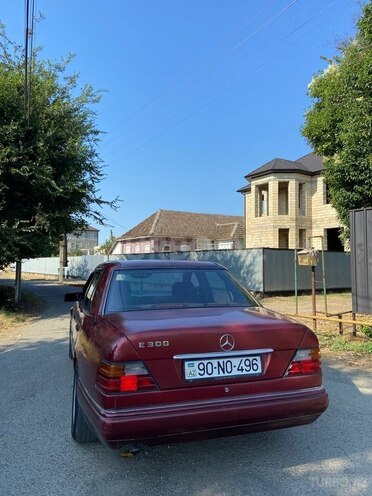 Mercedes E 300-3