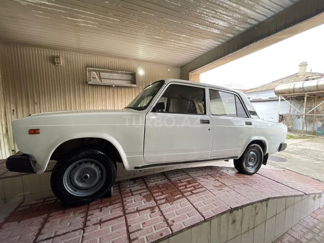 LADA (VAZ) 2107-6