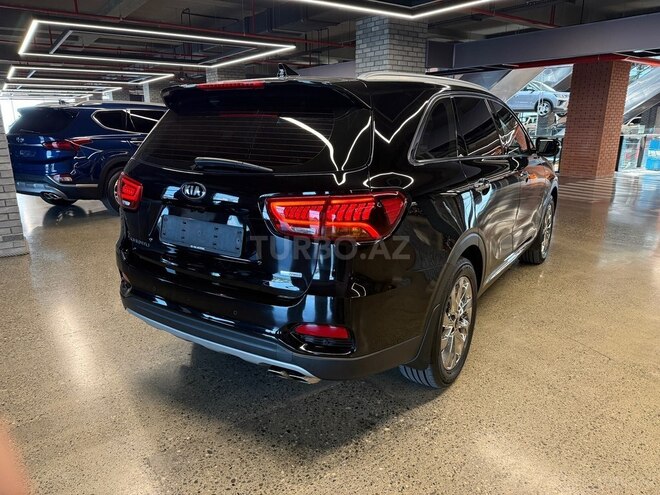 Kia Sorento-4