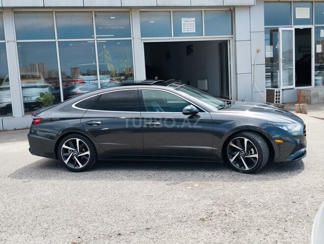 Hyundai Sonata-4