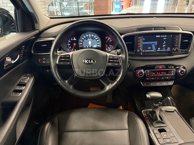Kia Sorento-15