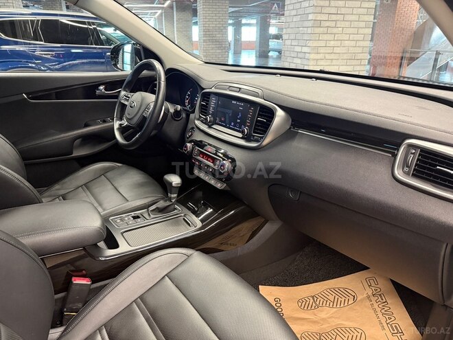 Kia Sorento-17