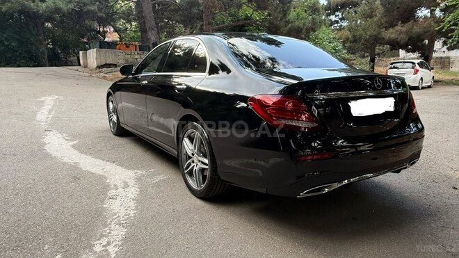 Mercedes E 300-6