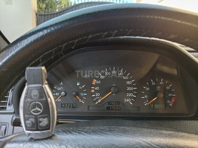 Mercedes C 200-11