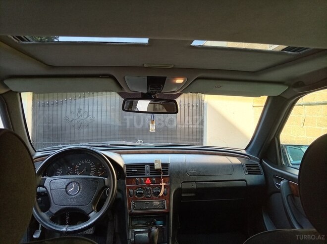 Mercedes C 200-8