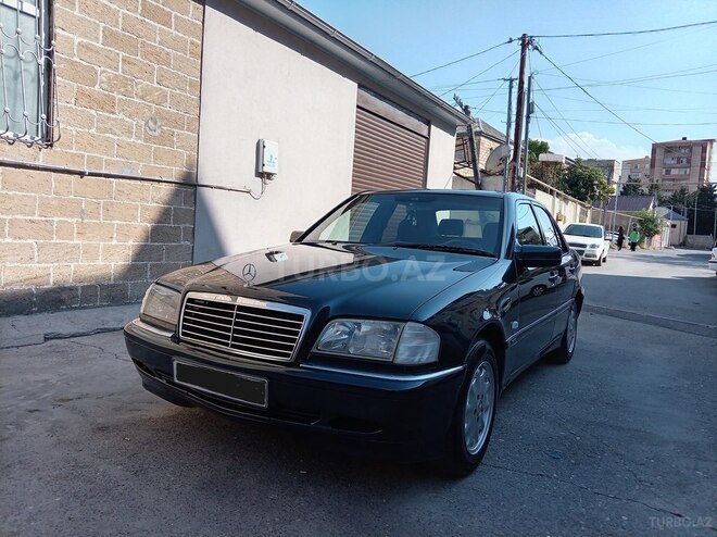 Mercedes C 200-3