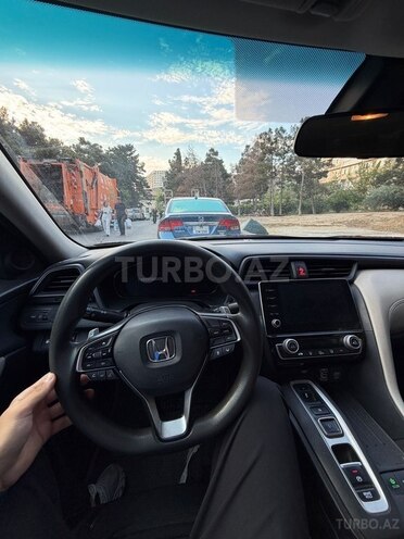 Honda Insight-5