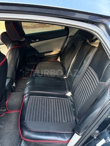 Honda Insight-4
