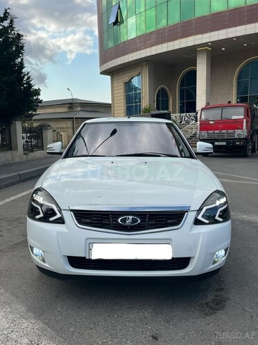 LADA (VAZ) Priora-1